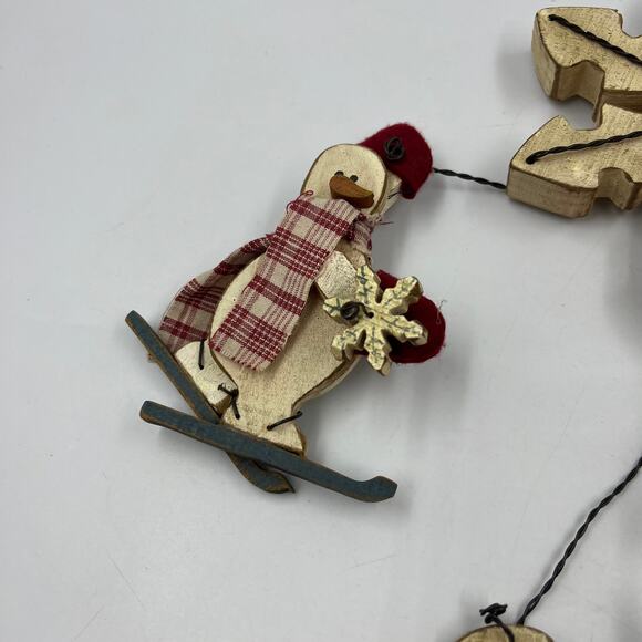 Vintage Handmade Wooden Painted Ice Skating Snowmen Hanging Wall Decor Winter - Picture 7 of 7